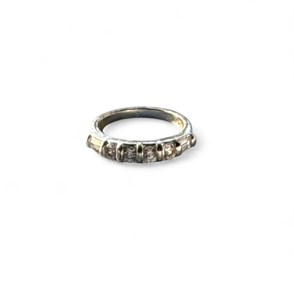 Vintage Inspired Silver Tone Rhinestone Band Ring Size 6
